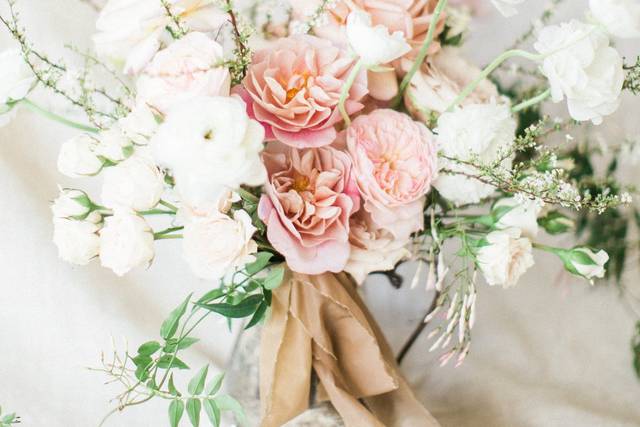 Gorgeous florals by malnut.and