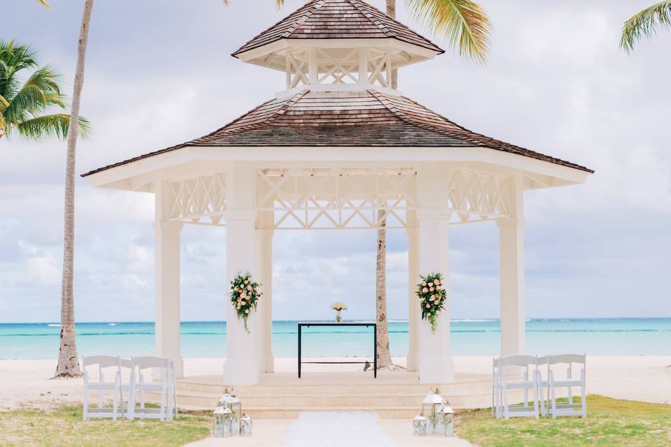 Beach gazebo