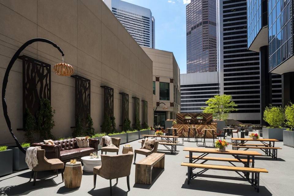 The outdoor terrace at The Ritz-Carlton, Denver.