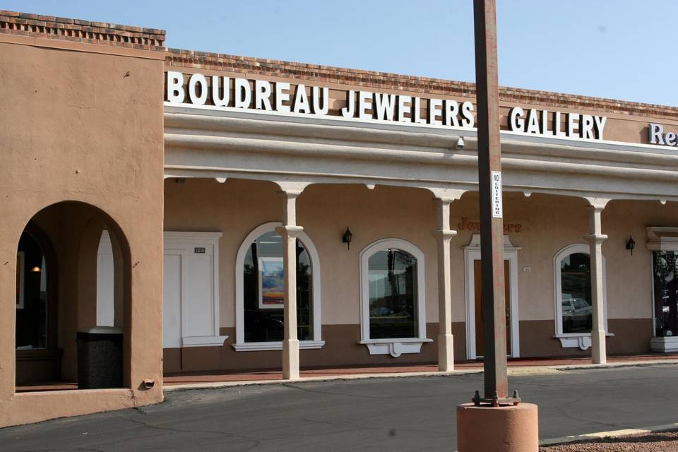 Boudreau Jewelers & GalleryJewelry Store, Jeweler, Jewelry Buyer, Jewelry Appraiser, Watch Repair Service, Gold Dealer, Jewelry Repair Service2001 East Lohman Avenue Suite 125 Las Cruces, NM 88001