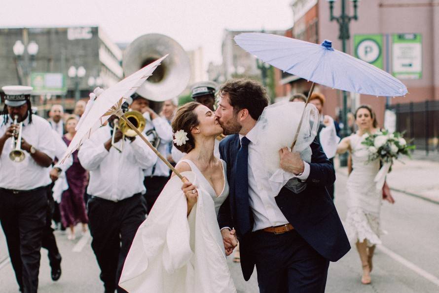 Second line kiss