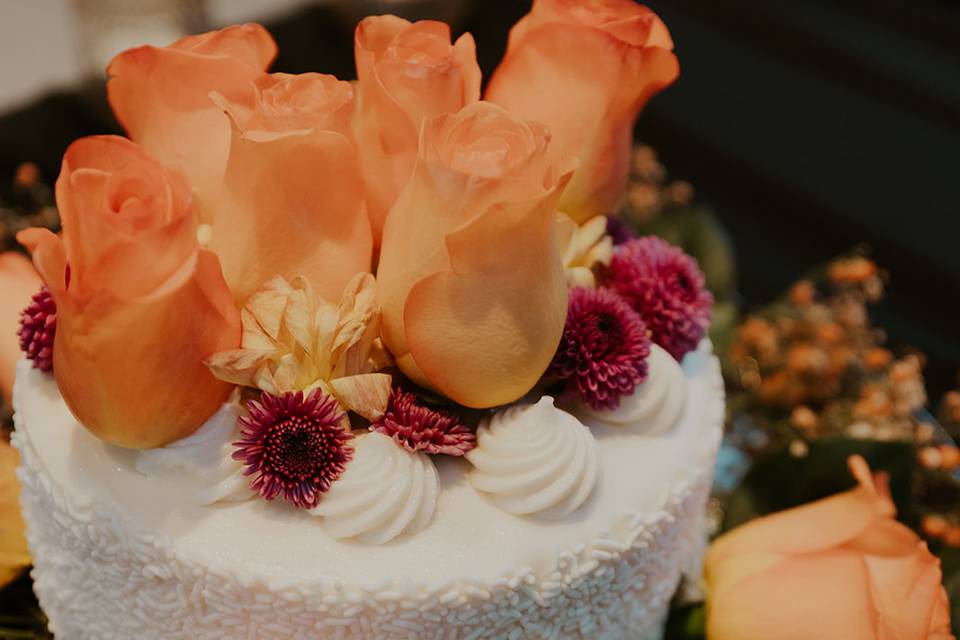 Cake and flowers