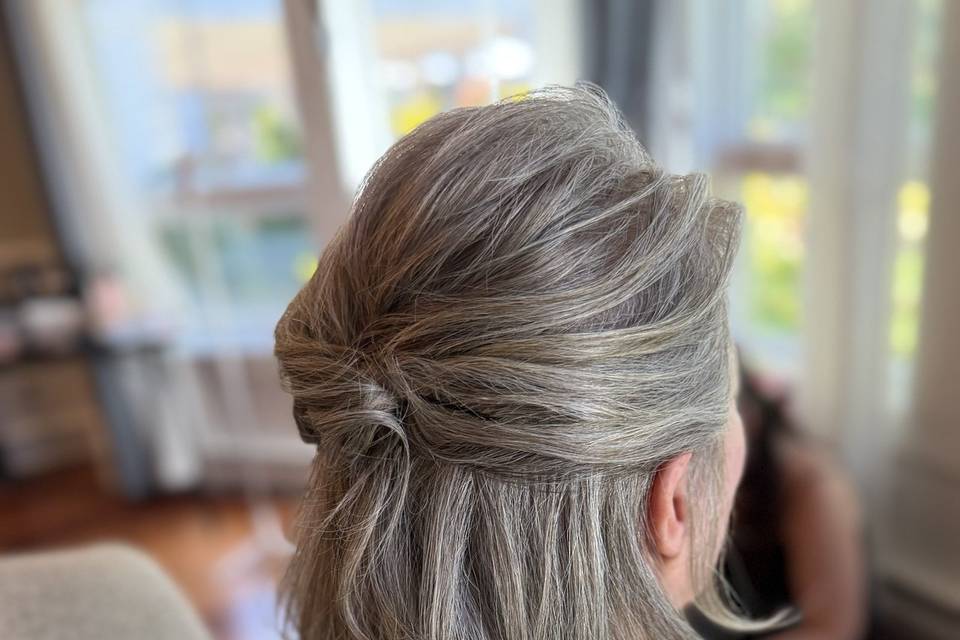 Mother of groom
