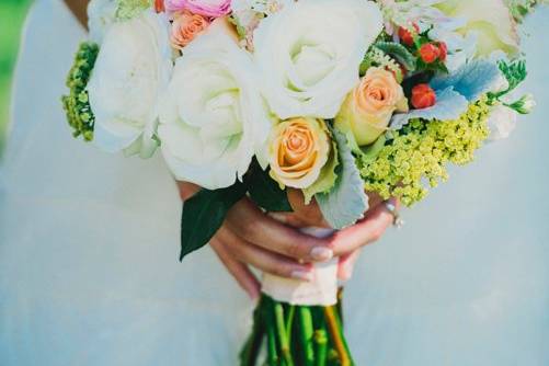 Light themed bouquet