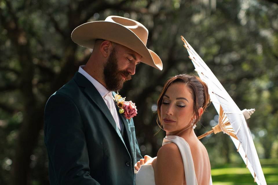 Charleston Bride & Groom