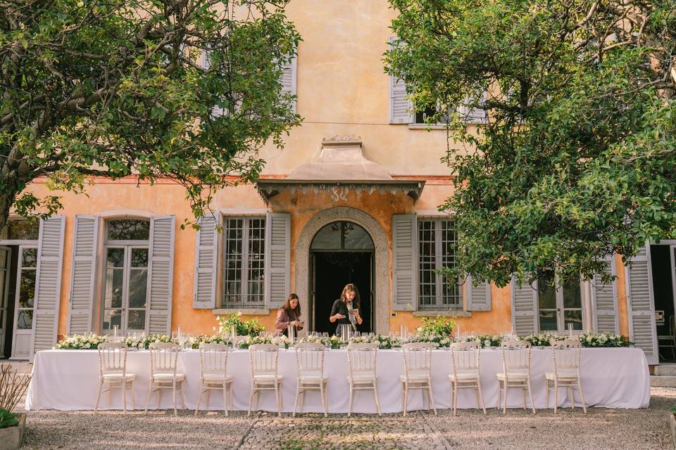 Lake-side wedding villa Itally