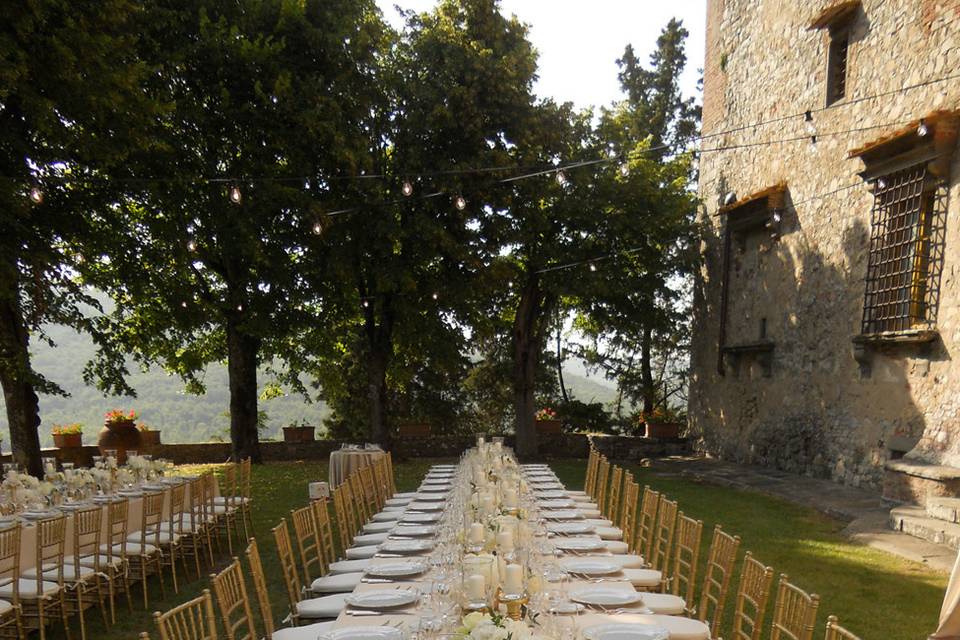 Gold tablescape