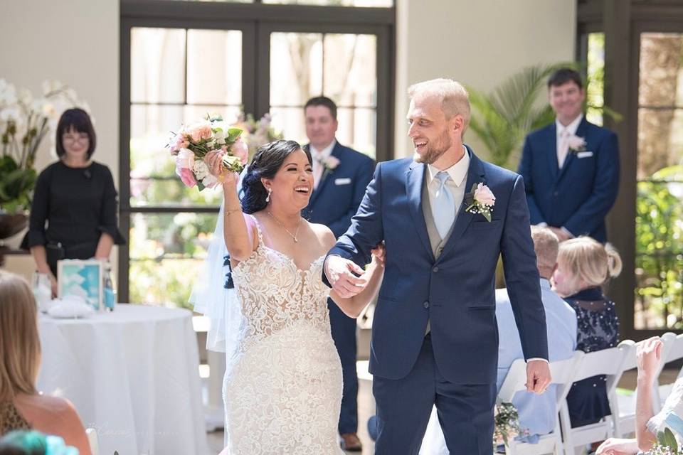 Love Bird Wedding Ceremonies