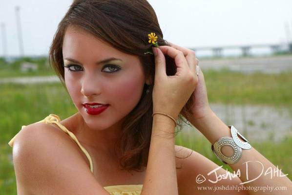 Professional Airbrush Specialist Katrina Currie of Pro Makeup Creations
Pro Model: Emily Sholes