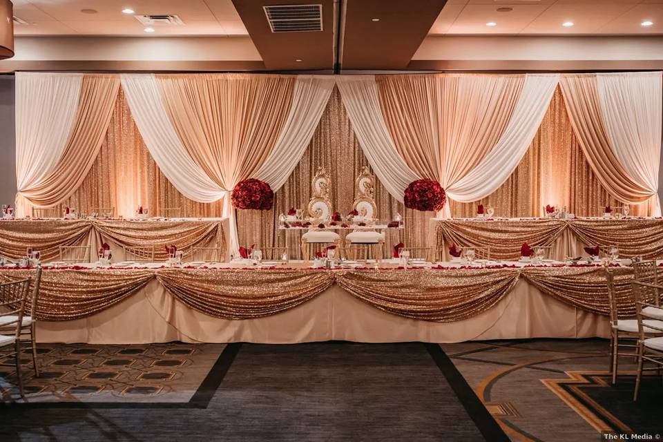 Savoy Headtable