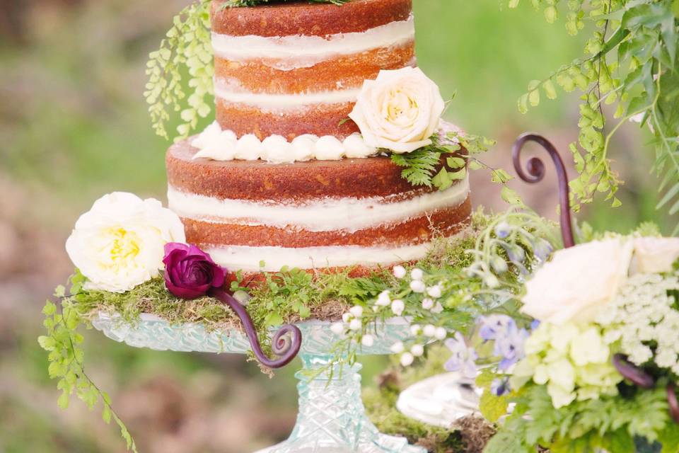 Naked cake