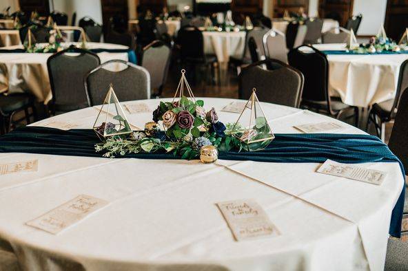 Geometric centerpieces