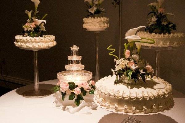 Krystal Gardens' signature multi-leveled wedding cake