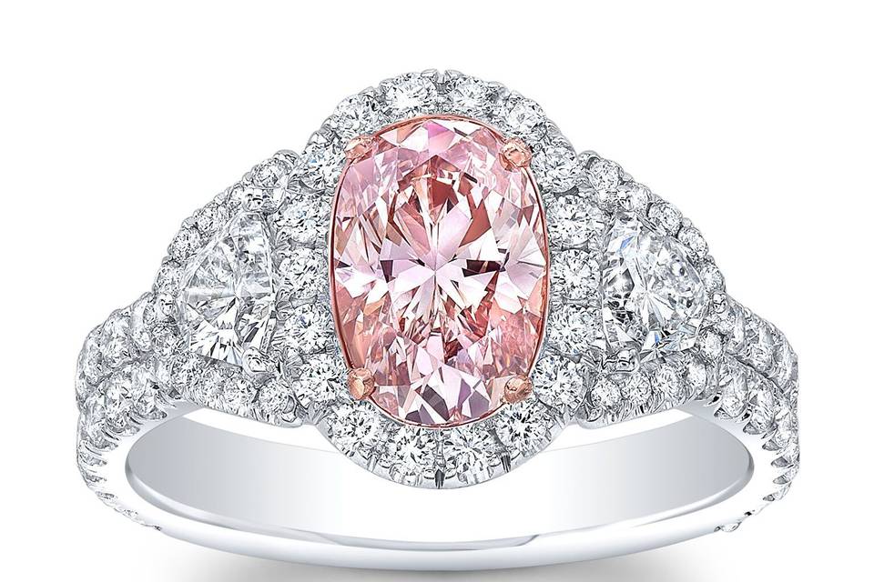 Rare Pink Diamond Set in 18k White Gold