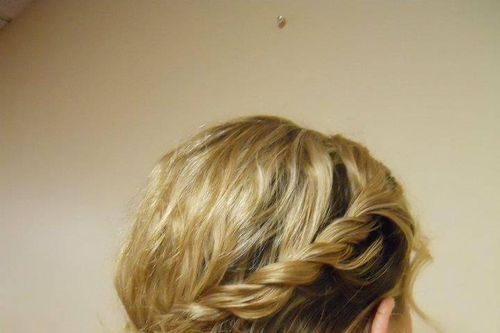 Morgan Oates Hair Studio