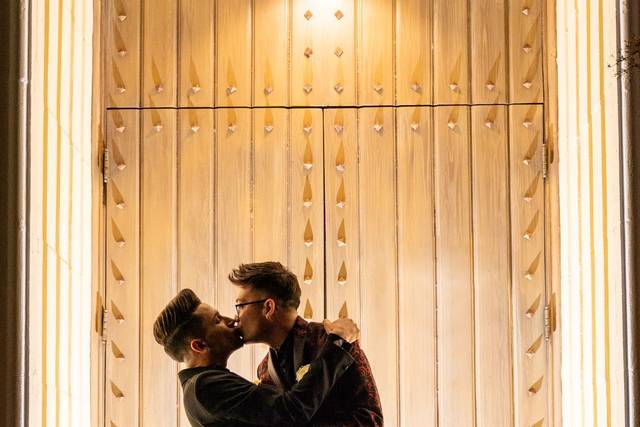 Passionate kiss
