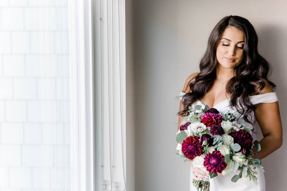 Bold- Burgunday Bridal