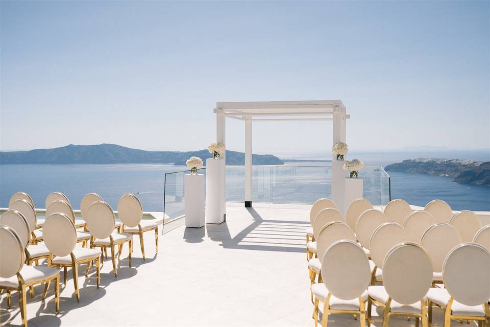 Santorini luxury wedding