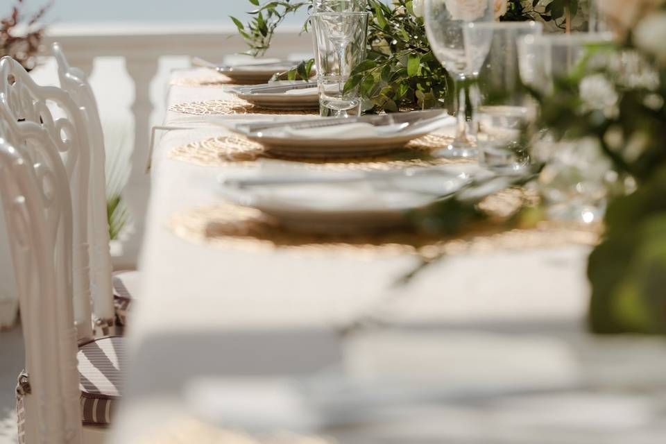 Whites and greens-tablescape