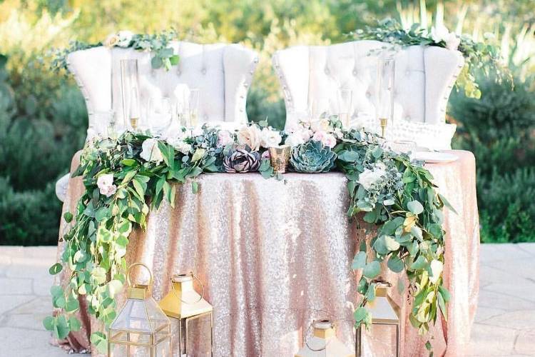 Sweetheart table decor