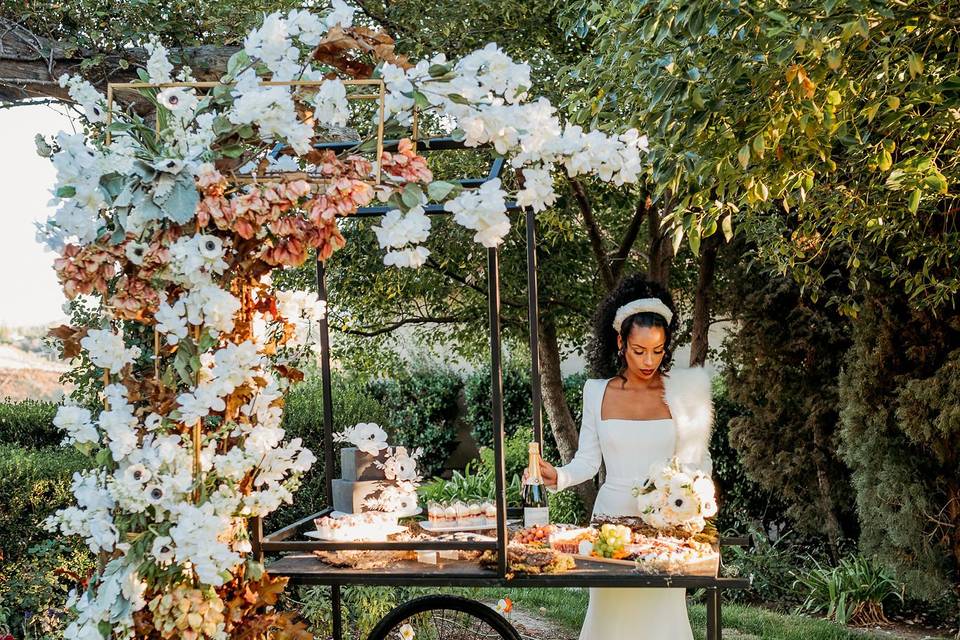 Dessert cart