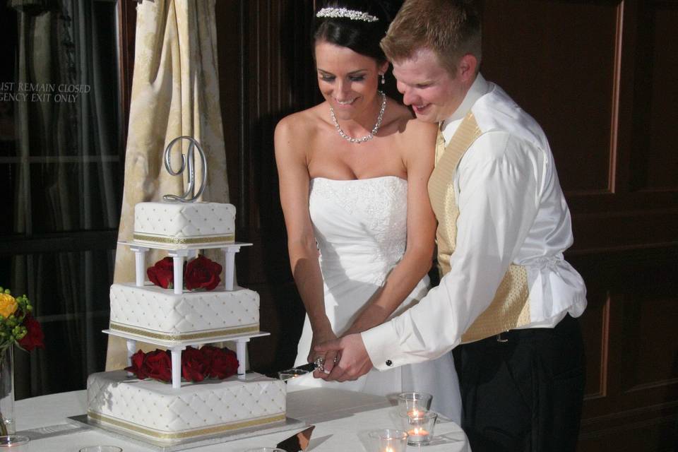 Cake cutting