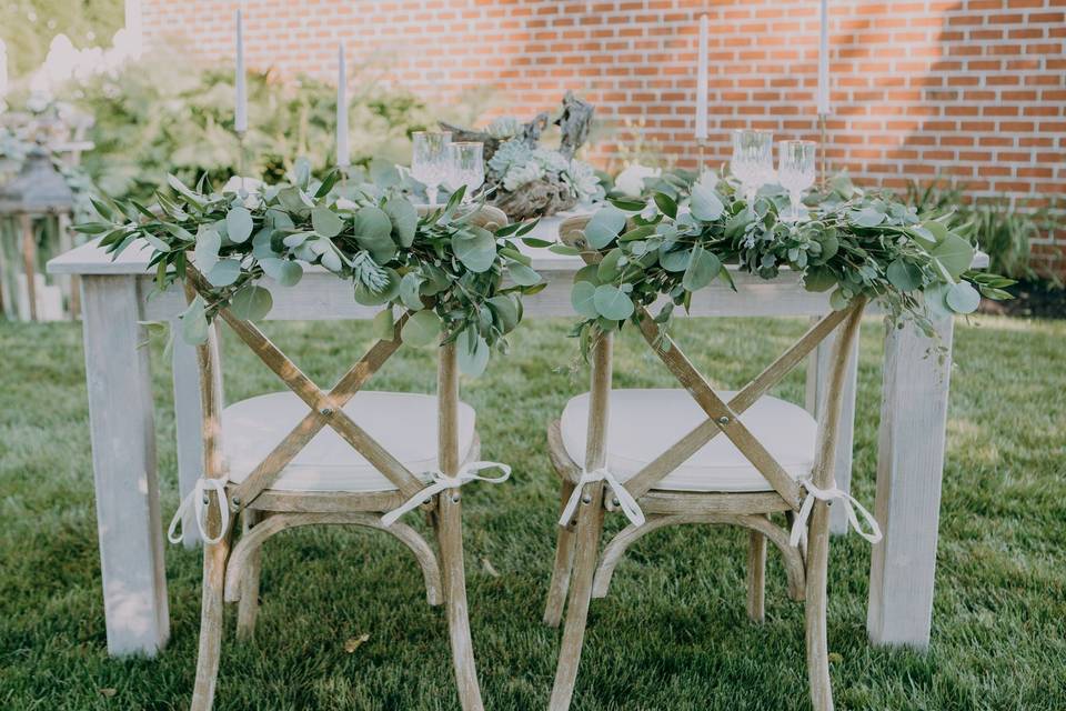 Newlyweds' table