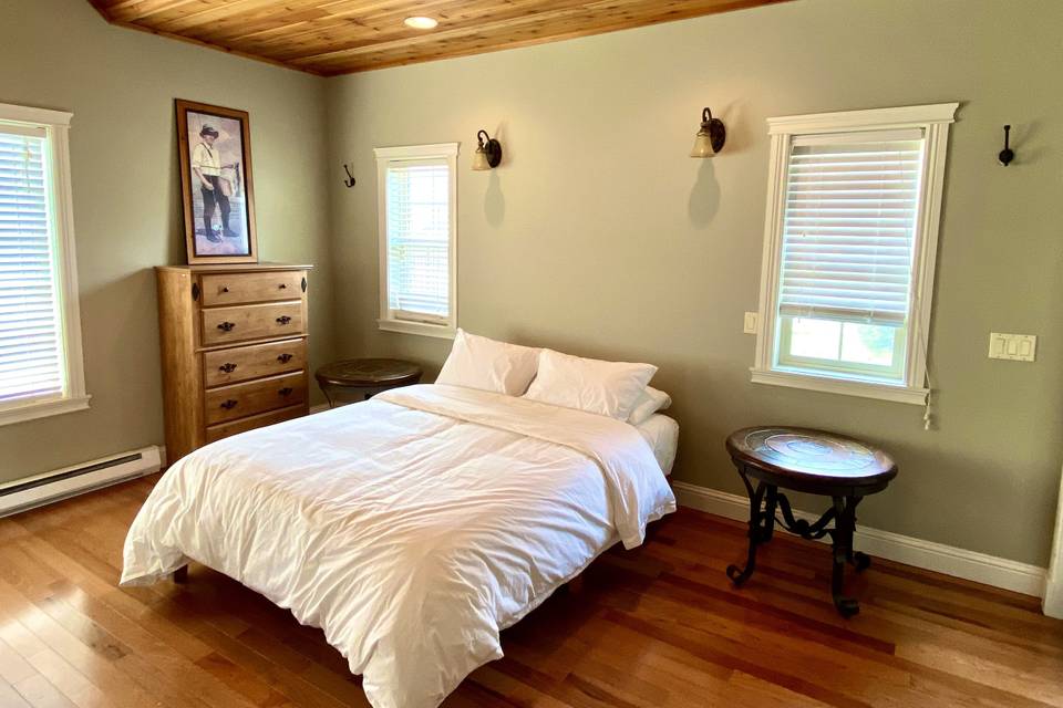 Wedding cabin master bedroom