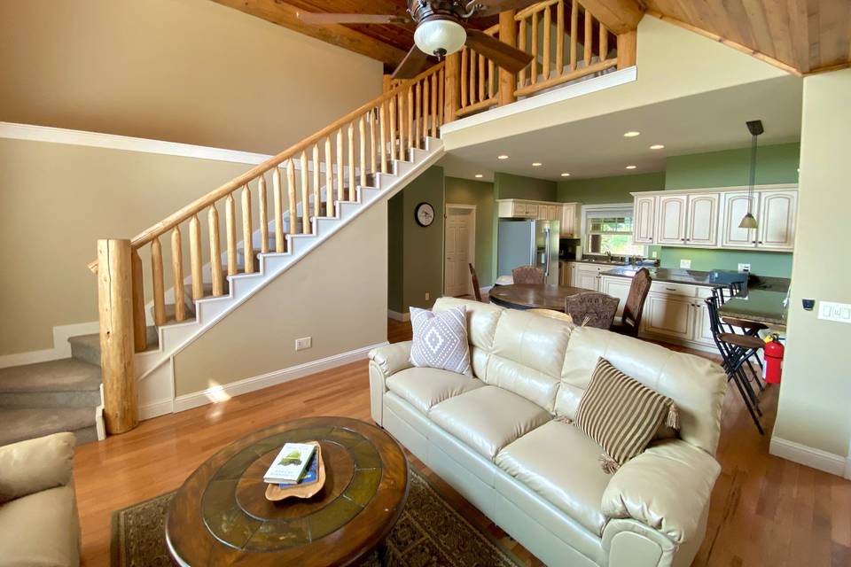 Wedding cabin main floor