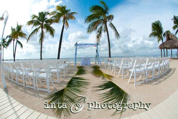 beach wedding