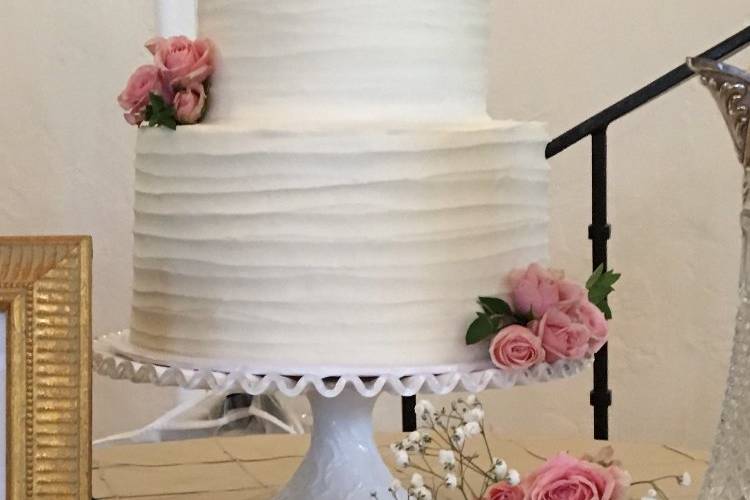 Textured wedding cake