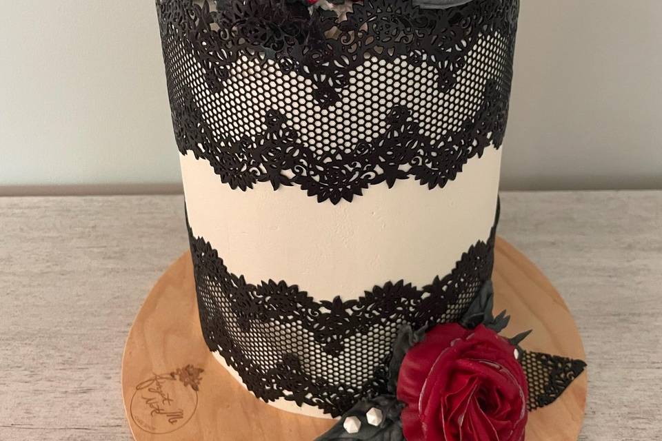 Black lace and red roses