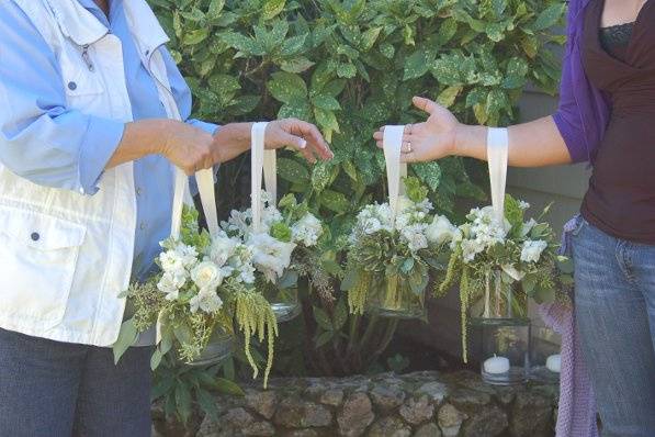 Petals & Baskets- Rainbow Balloons