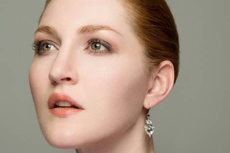 Elizabeth TL - Makeup Artist