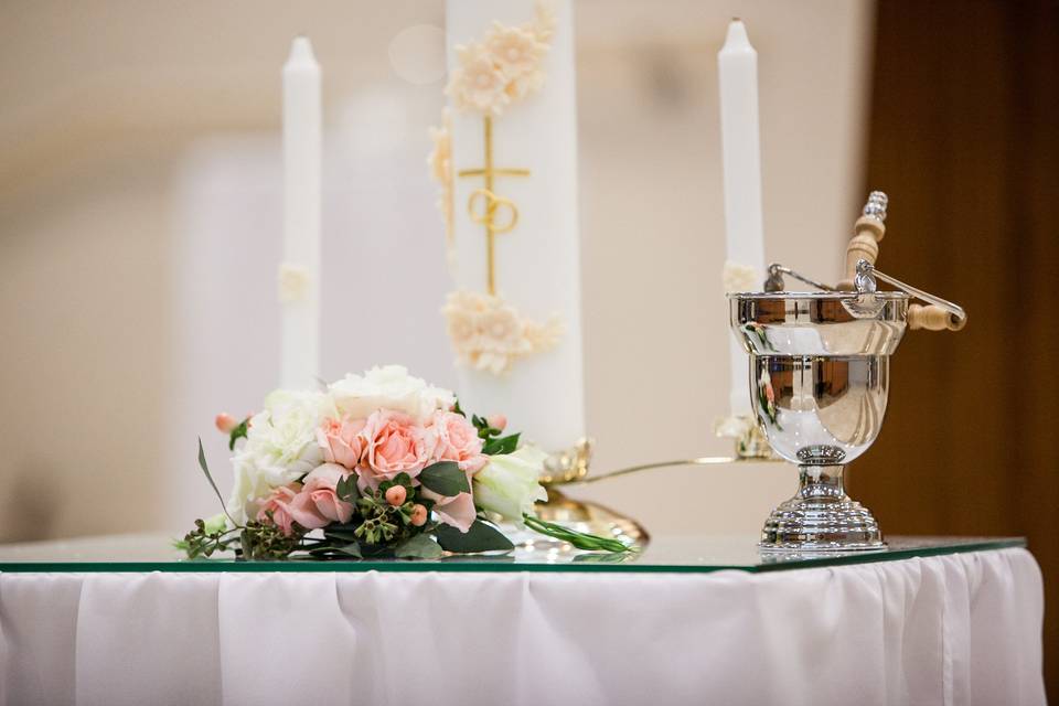 Altar Decor. Hyemi & Augustine Korean Wedding @Joseph Korean Catholic Center (Min Studio Photography)