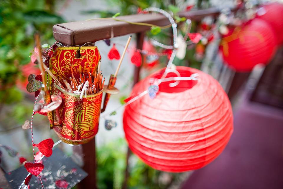 Red Balloons Decor Outside Bride's House. Kelly & Glen Chinese Fusion Wedding @Beverly Hills Private Estate. (Gavin Holt Photography)