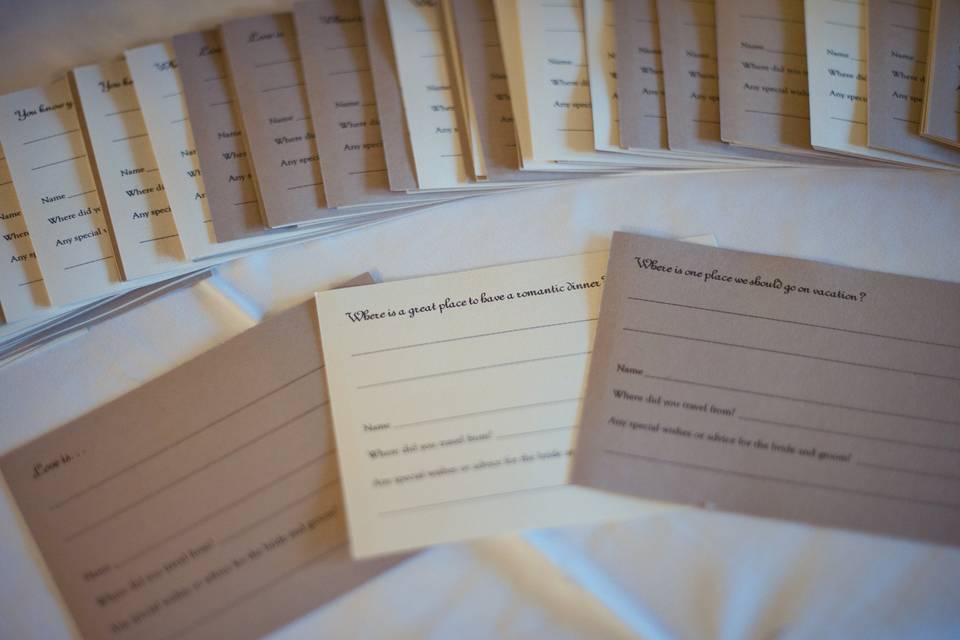 Marriage Advice Guestbook Cards. Molly & Bret Country Club Wedding @Altadena Town & Country Club (Heidi Ryder Photography)