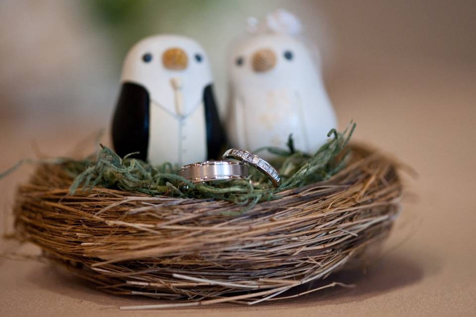 In the Clouds Events - Cutest cake topper and wedding rings