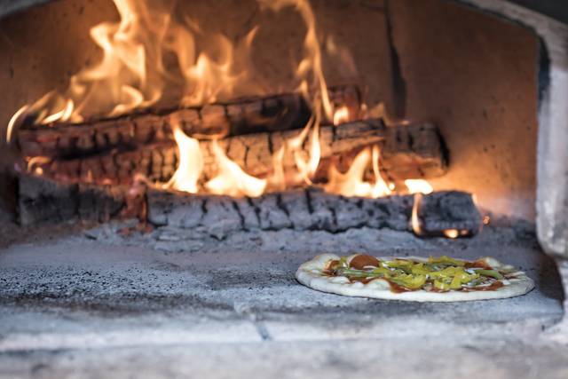 Fireside Pizza & Catering