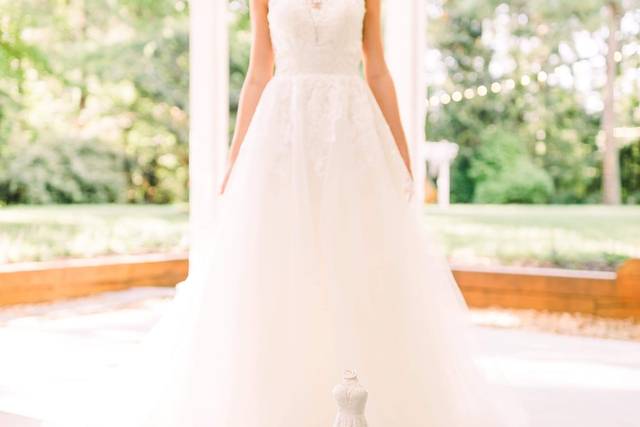 Ceramic Bridal Gown Replicas
