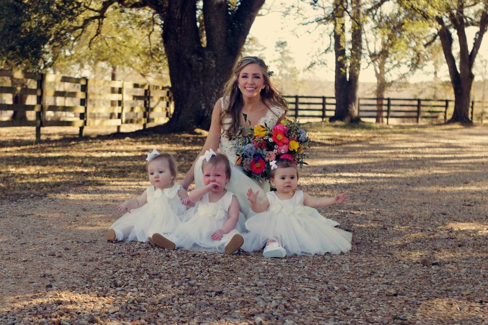 Little ones with bride