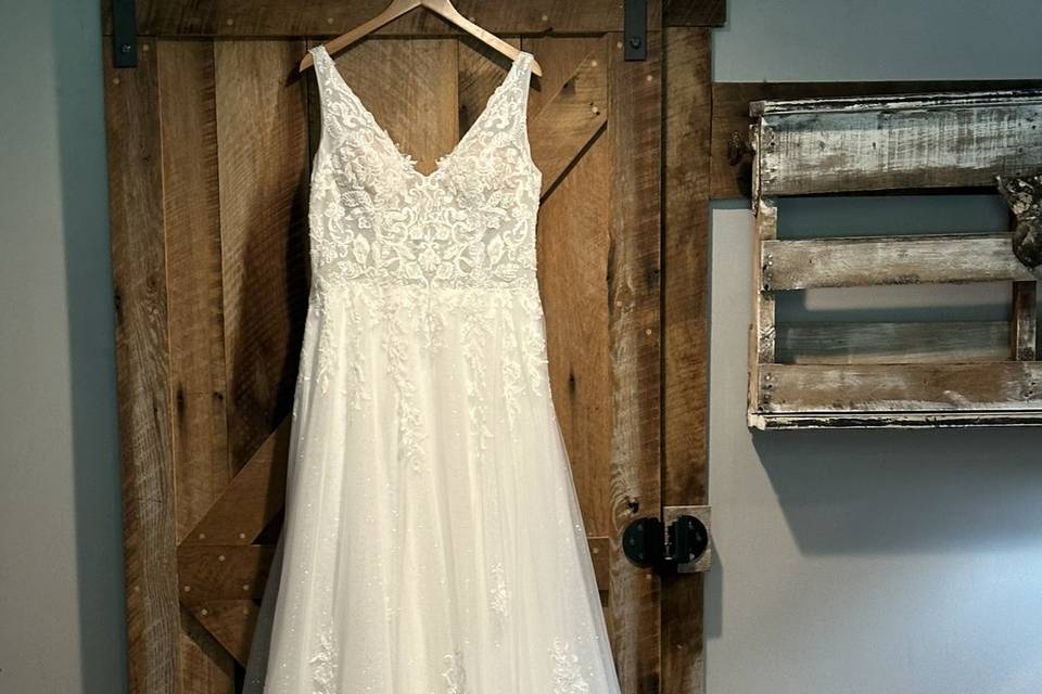 Flower girl (and bride's daugh