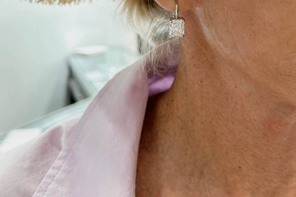 Custom diamond earring