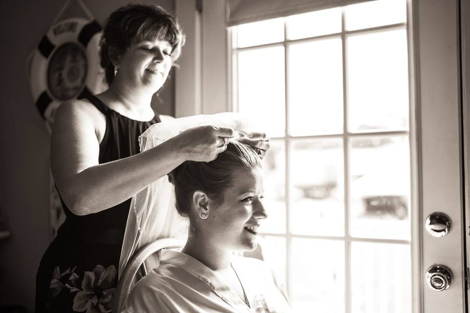 Mom Placing veil