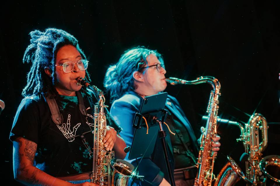 Beth and Lina on Sax