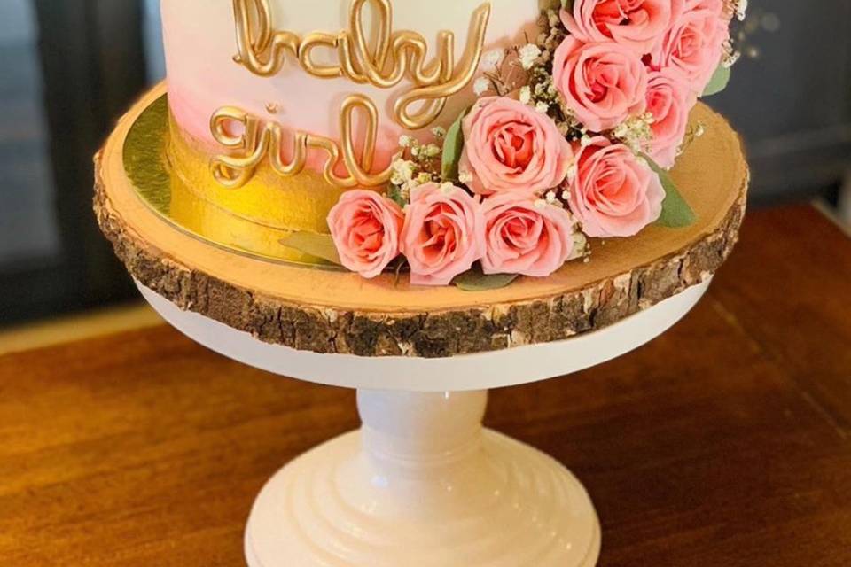 Chic Rose Cake