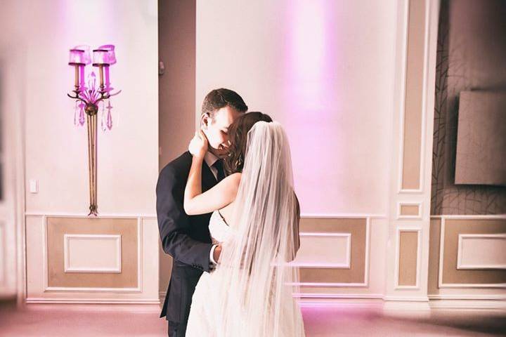 Dry ice for the first dance as newlyweds at Fox Hollow