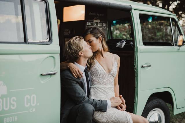 Couple kiss