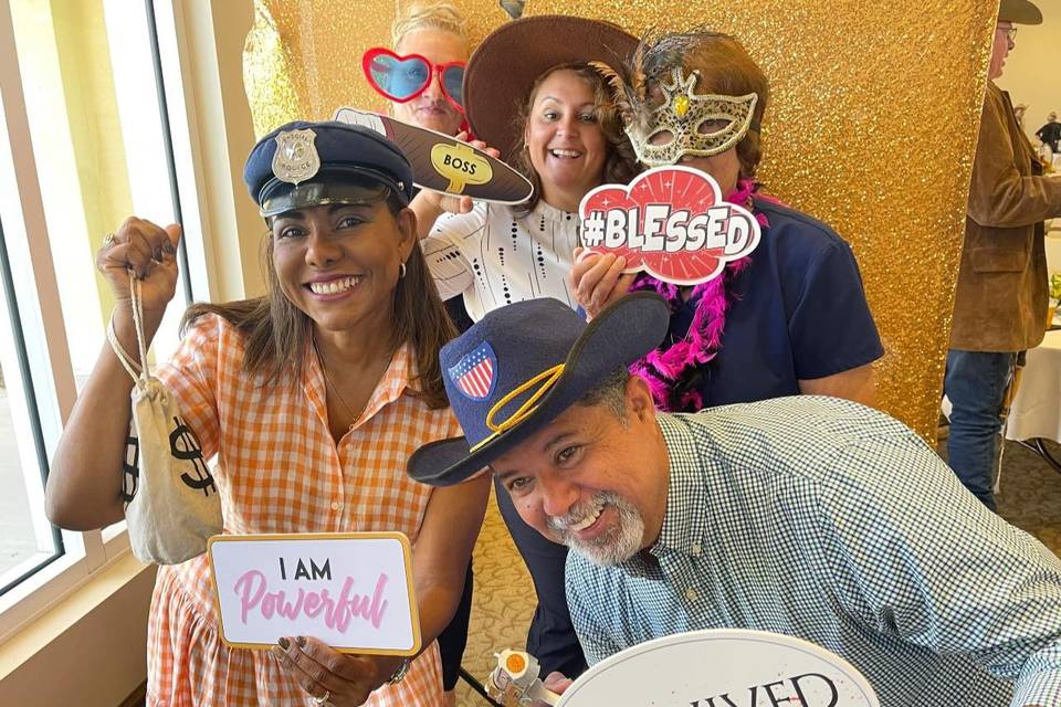 Get Snapped Photo Booths
