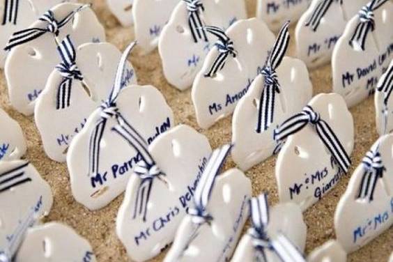 Sand dollar name plates